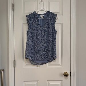 Chic Blue Floral Sleeveless Blouse
